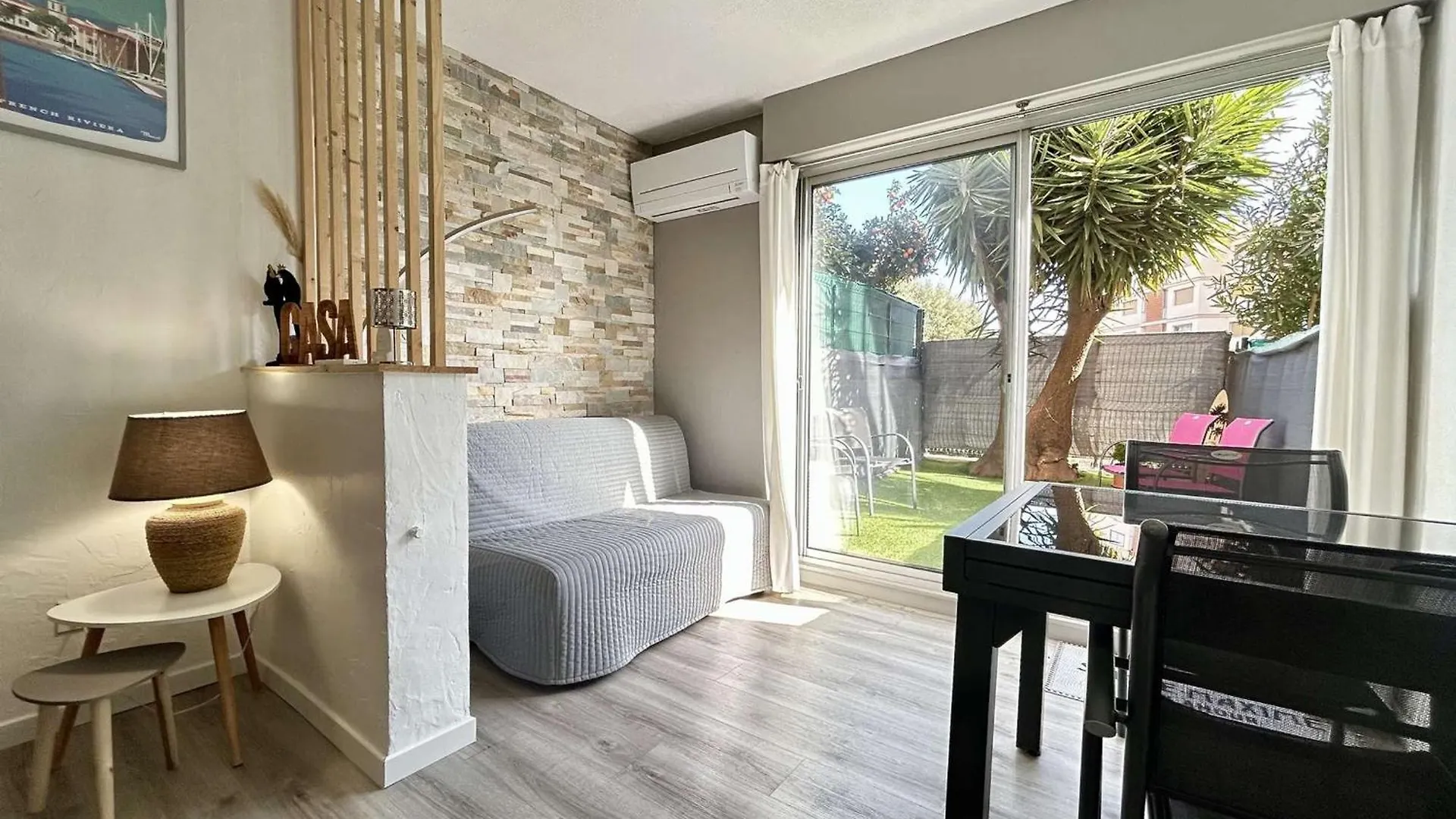 Studio Cabine Renove Avec Parking A Sainte-Maxime - Fr-1-226-557 0*,  צרפת