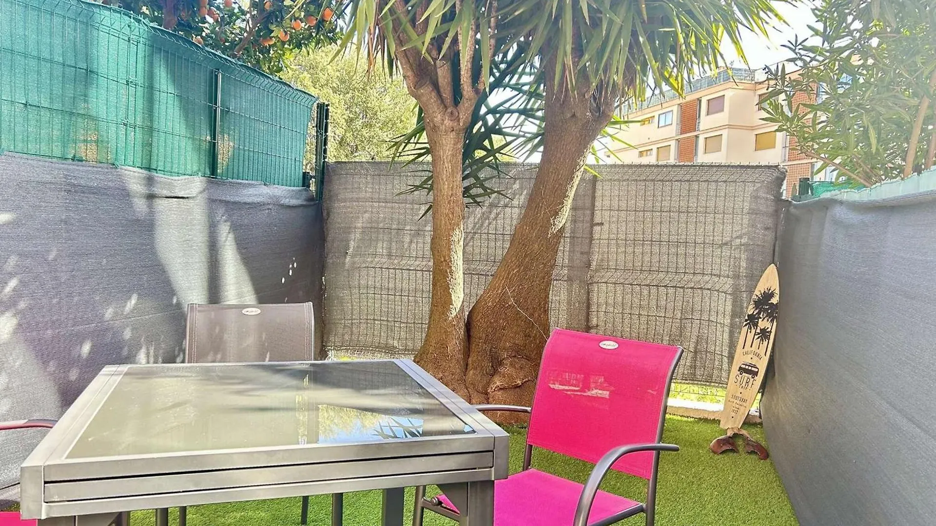 Studio Cabine Renove Avec Parking A Sainte-Maxime - Fr-1-226-557